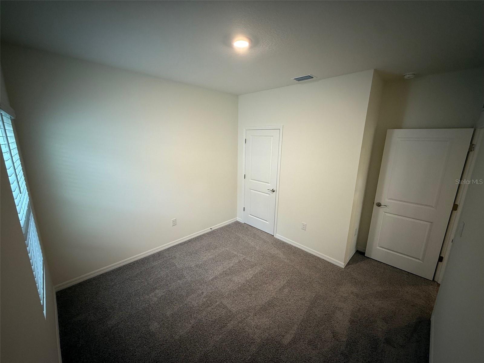 Image 19 of 28 For 5322 52nd Court