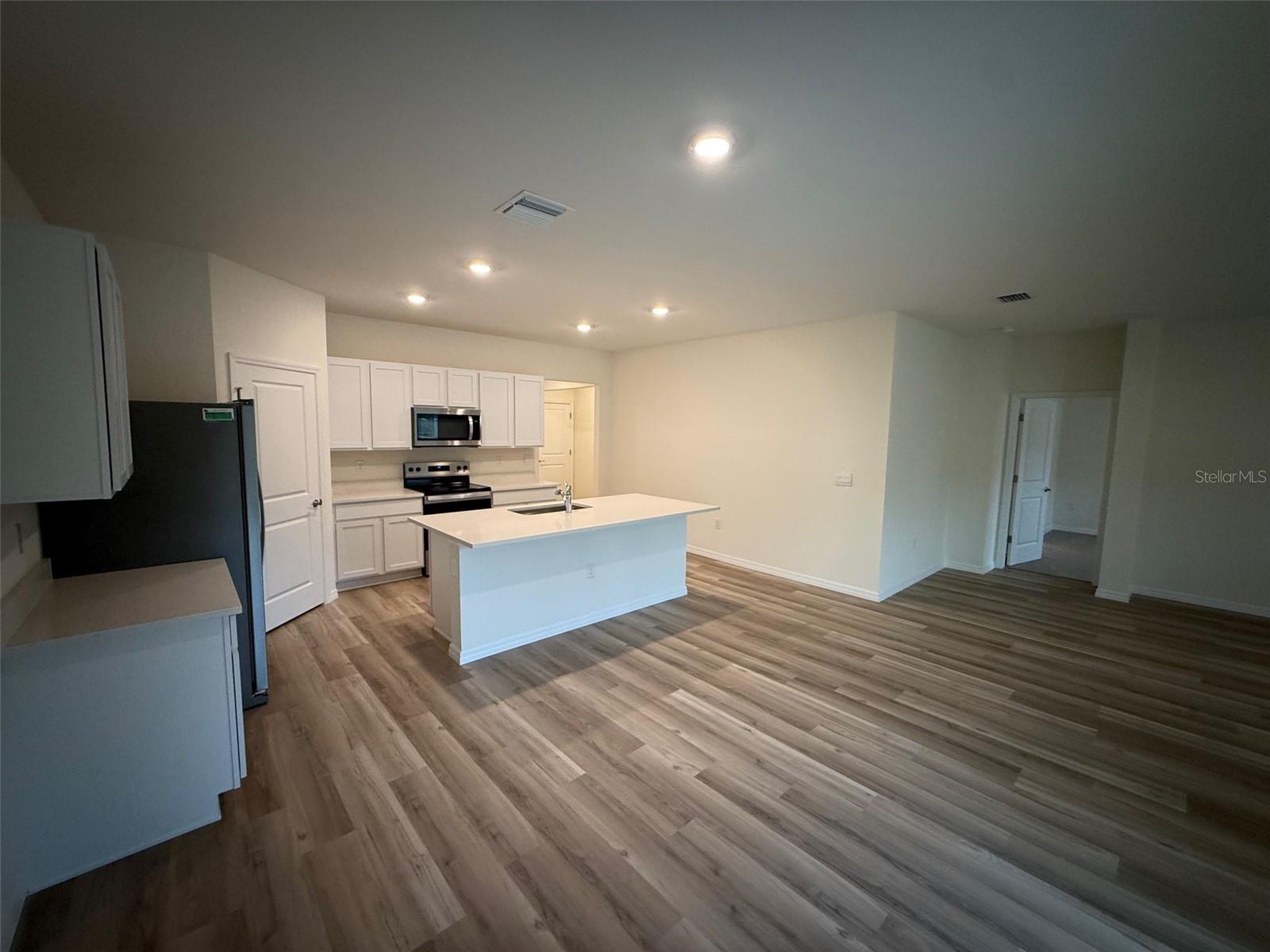 Image 8 of 30 For 5314 52nd Court