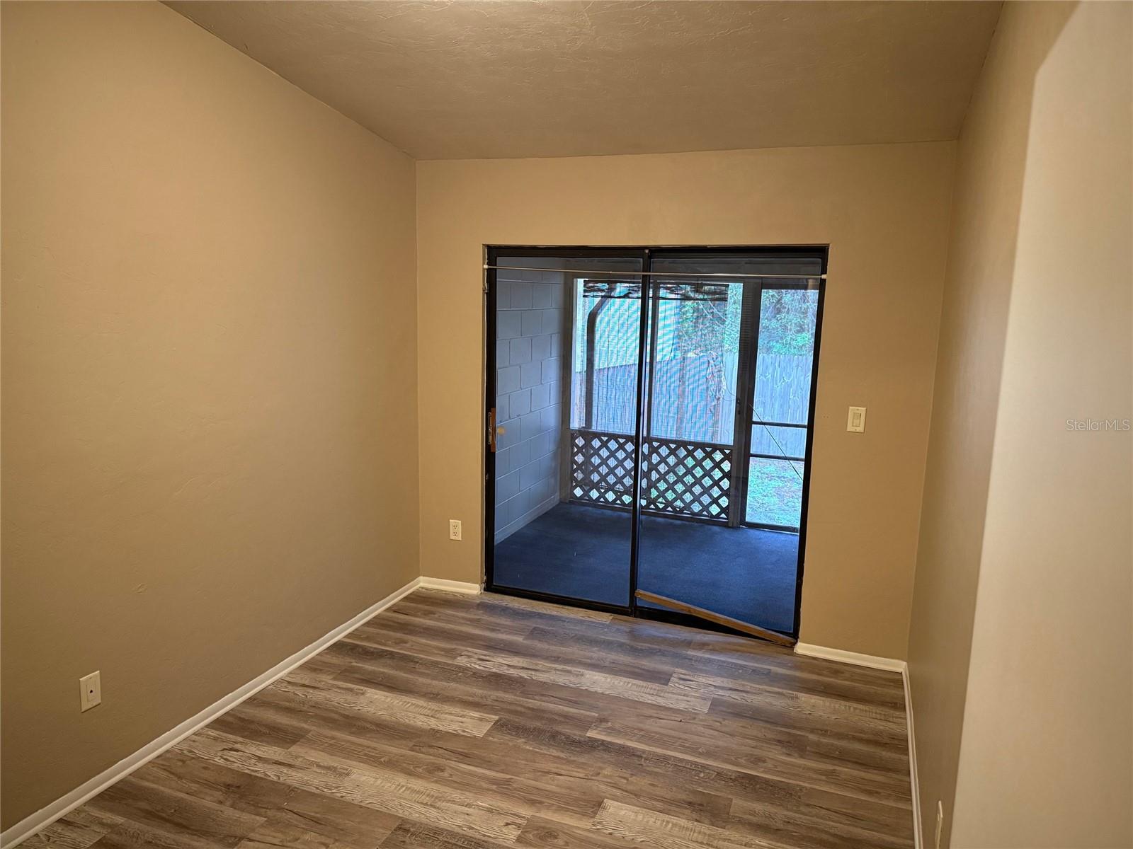 Image 11 of 18 For 7028 46th Avenue