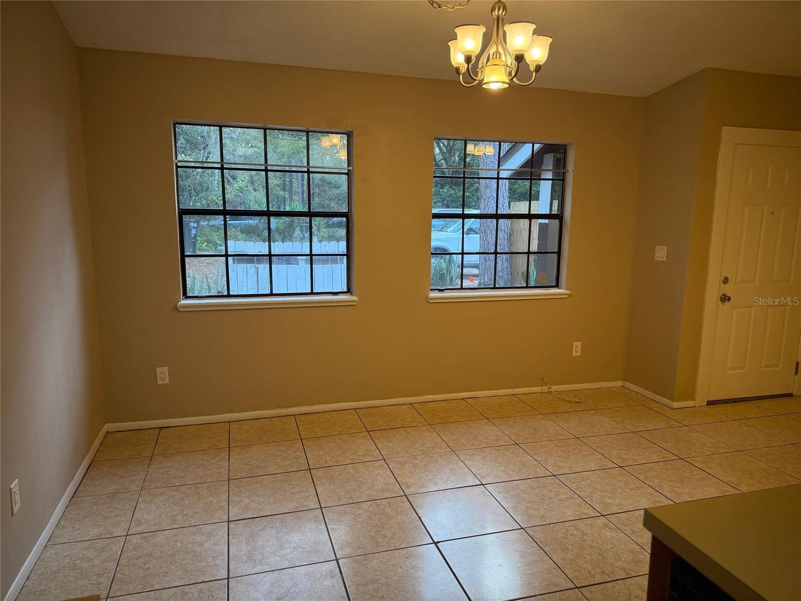 Image 5 of 18 For 7028 46th Avenue