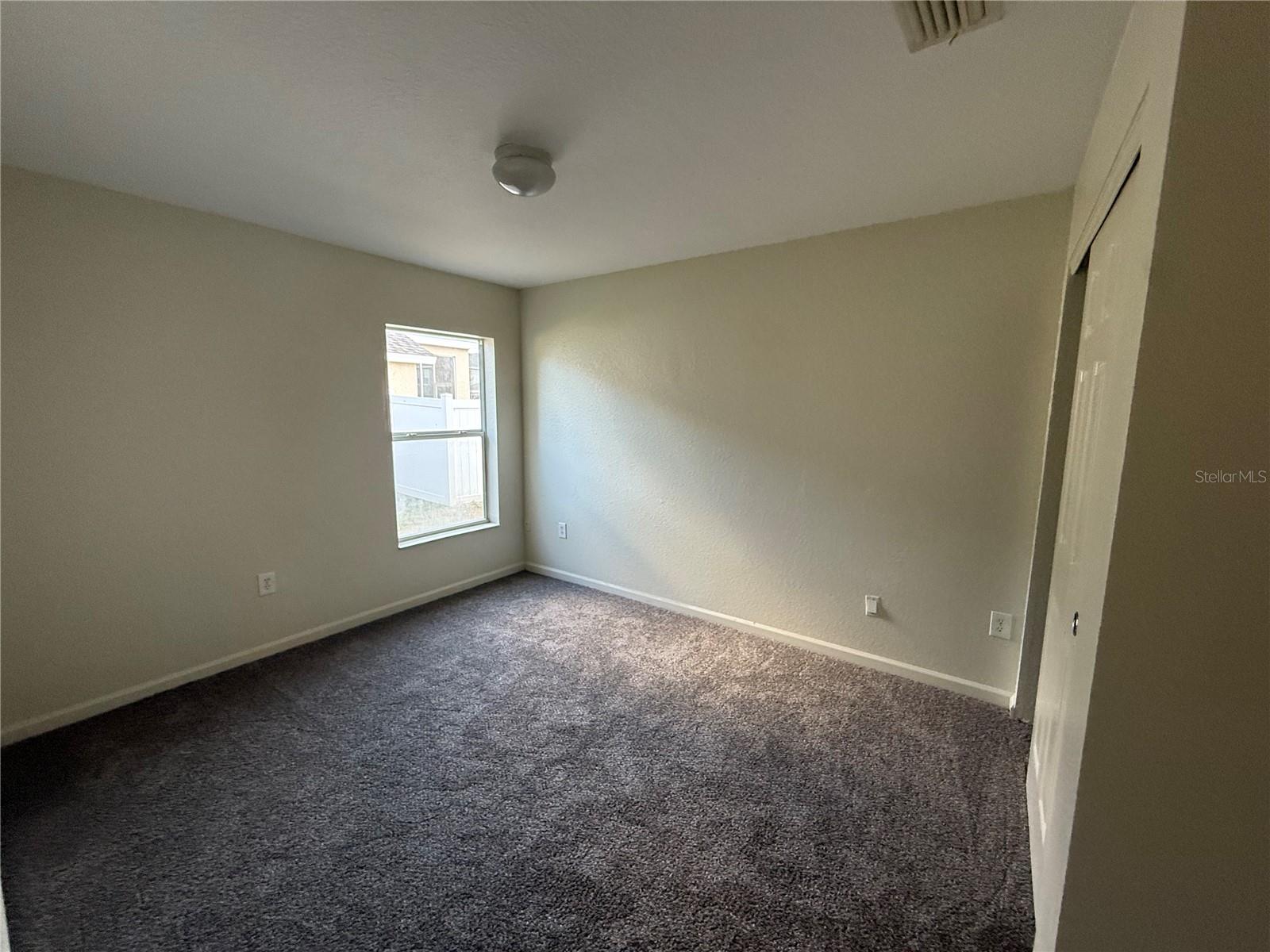 Image 16 of 19 For 5000 40th Place