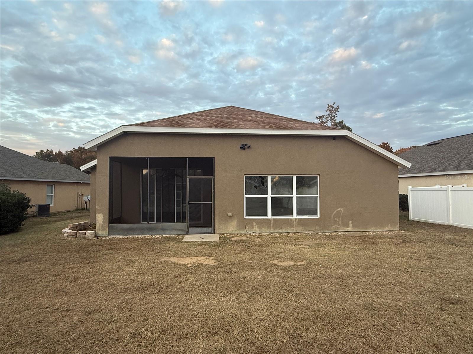 Image 5 of 19 For 5000 40th Place