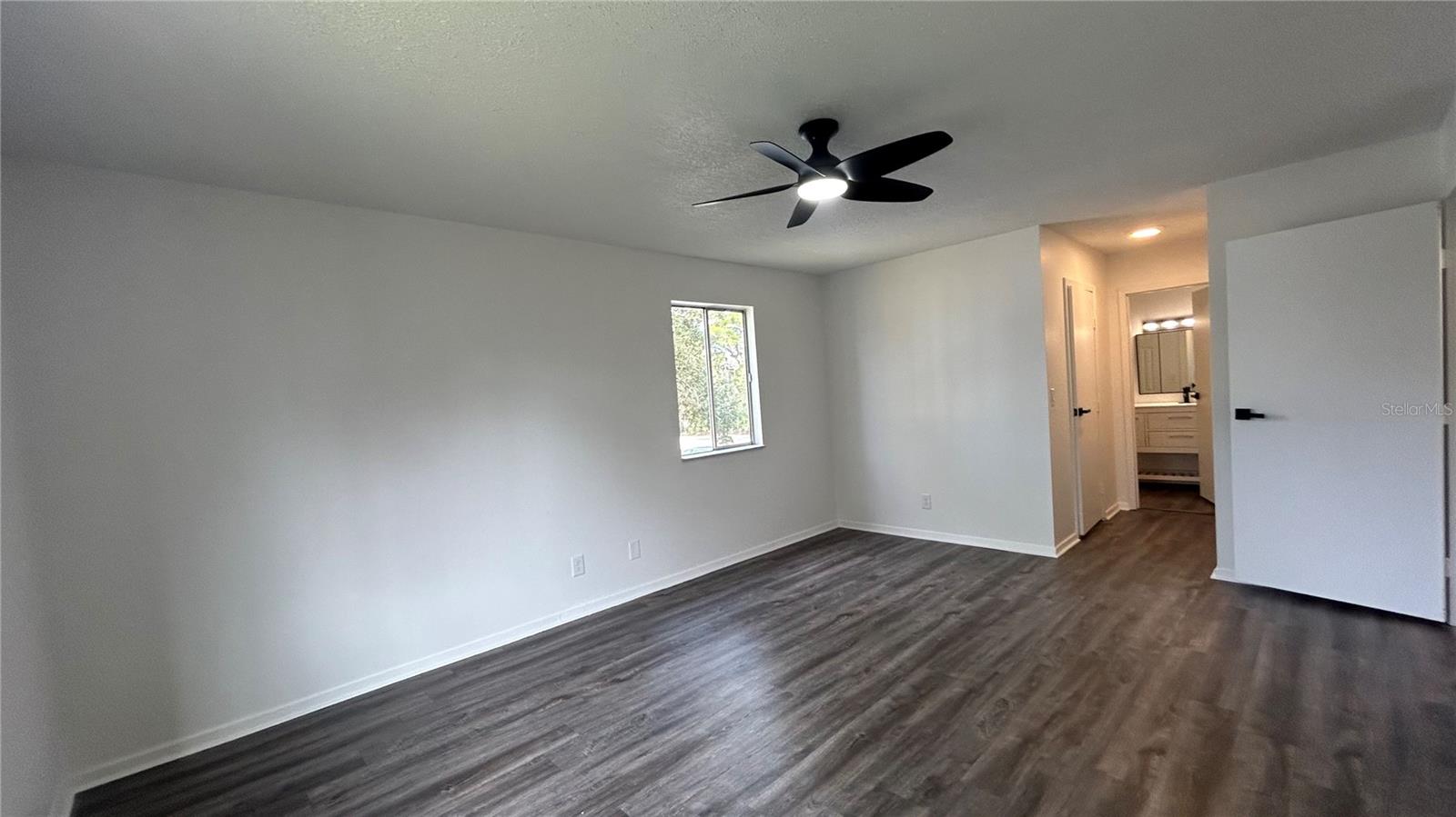 Image 13 of 16 For 6519 Newberry Road 705