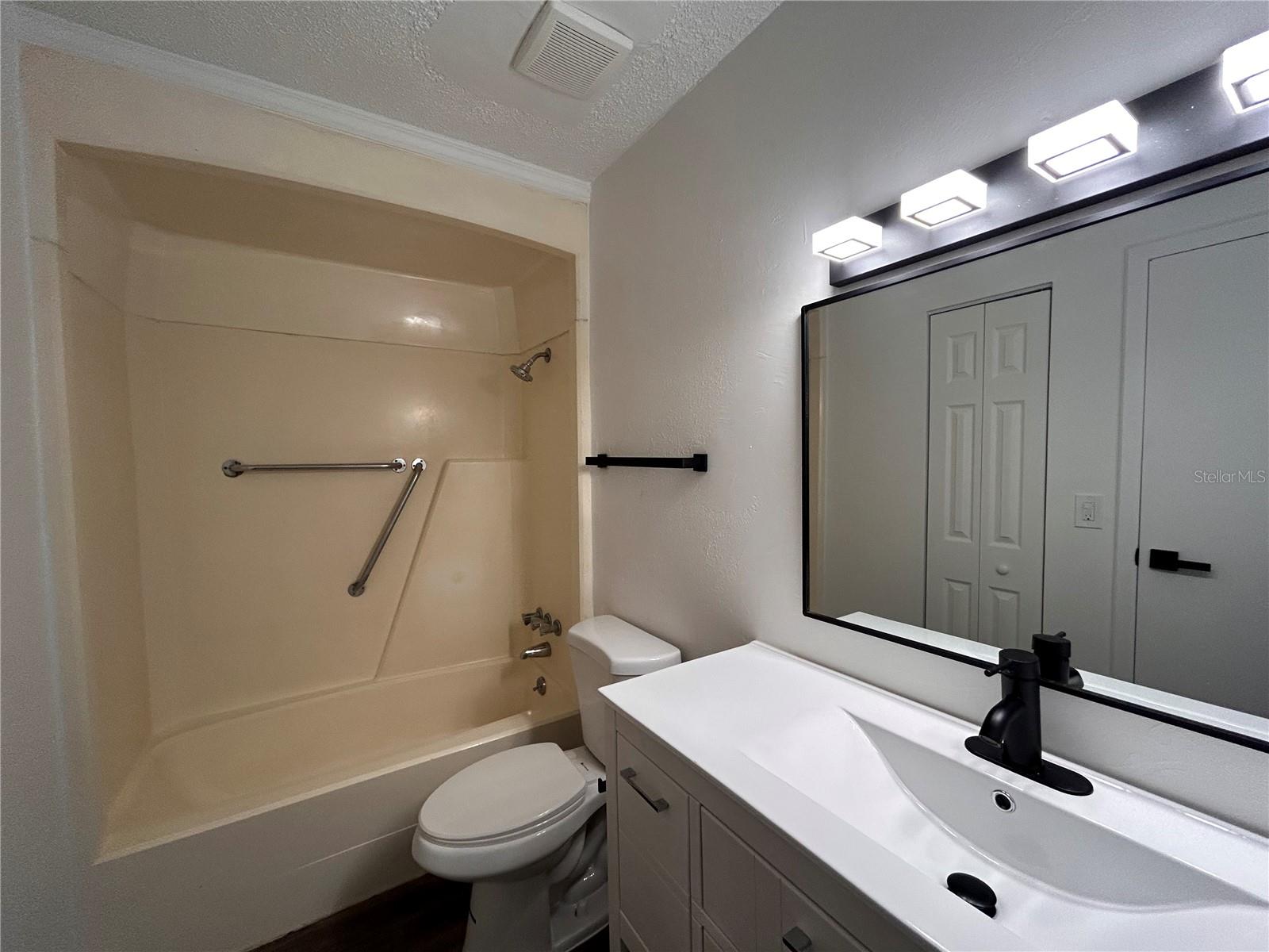 Image 15 of 16 For 6519 Newberry Road 705