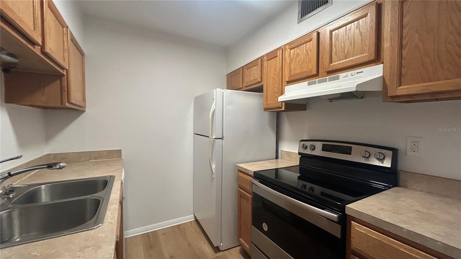 Image 5 of 16 For 6519 Newberry Road 705