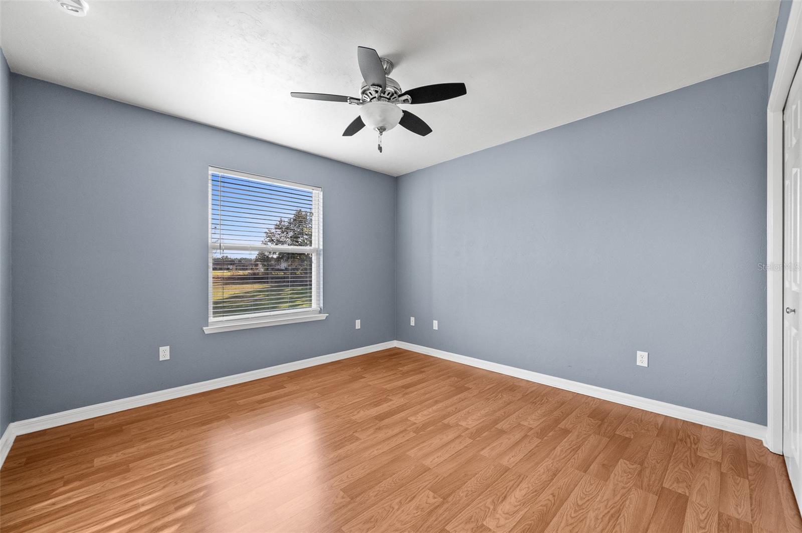 Image 29 of 40 For 10215 98 Th Avenue