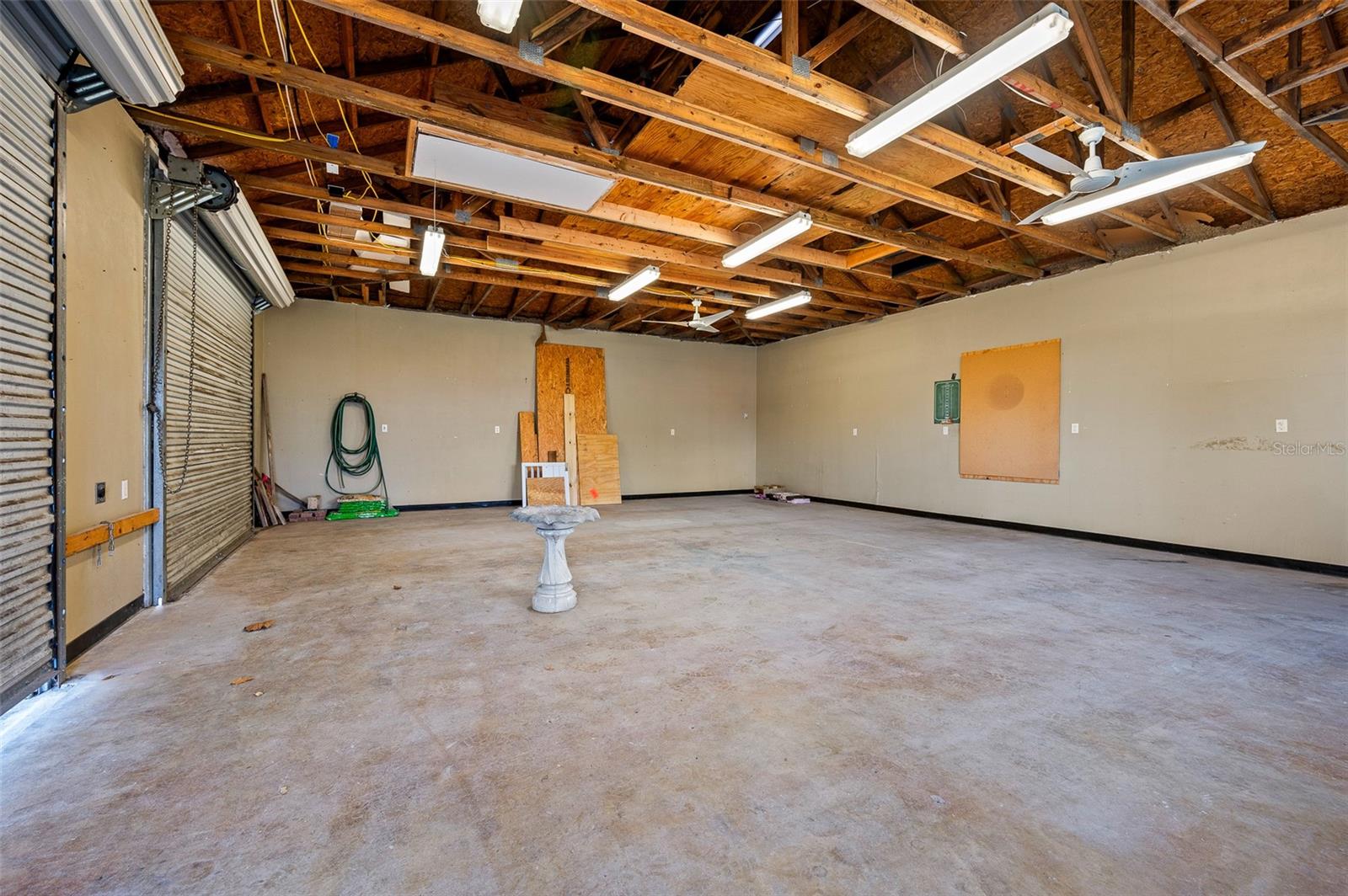 Image 36 of 40 For 10215 98 Th Avenue