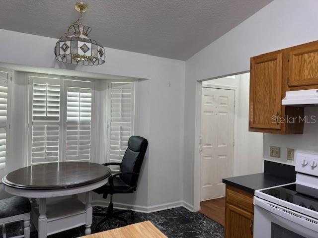 Image 4 of 17 For 553 42nd Street