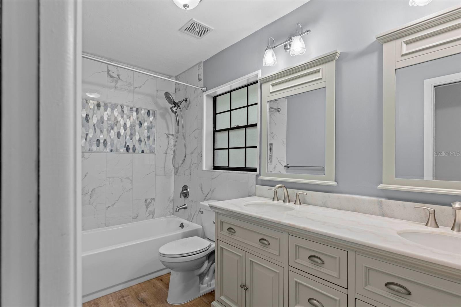 Image 16 of 23 For 2550 54th Boulevard