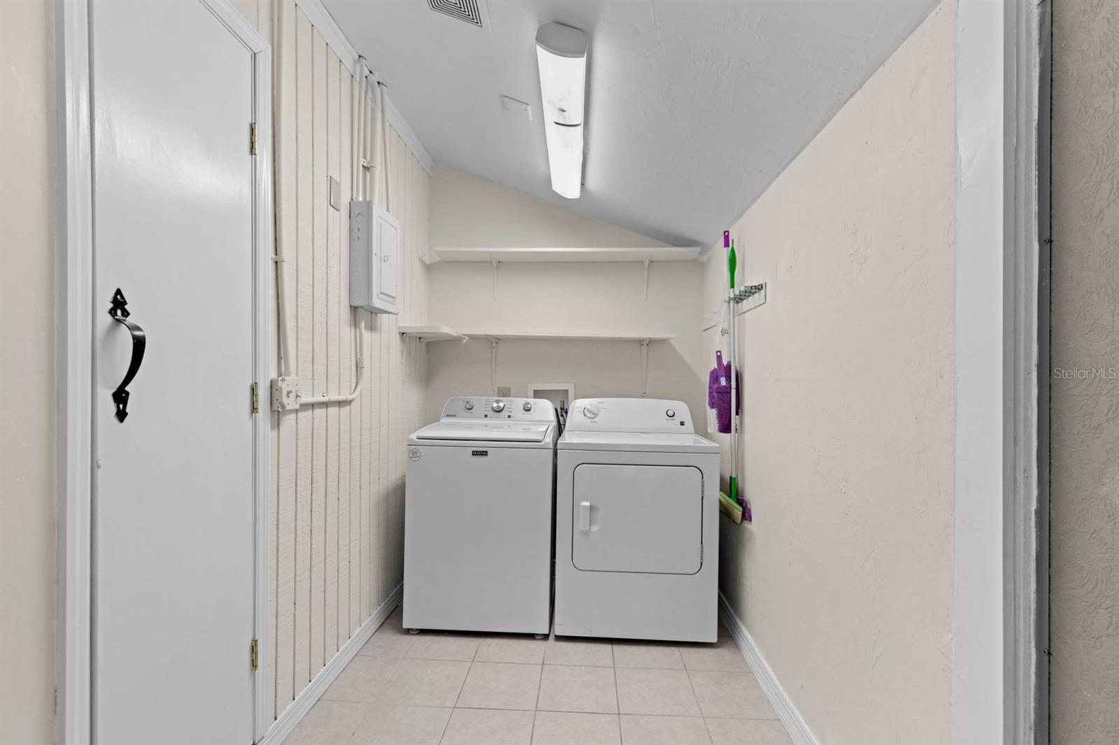 Image 18 of 23 For 2550 54th Boulevard