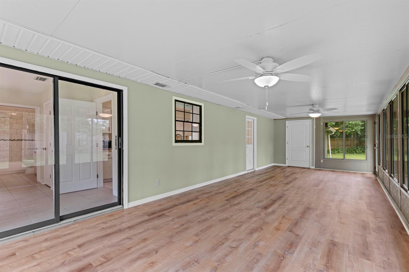 Image 19 of 23 For 2550 54th Boulevard