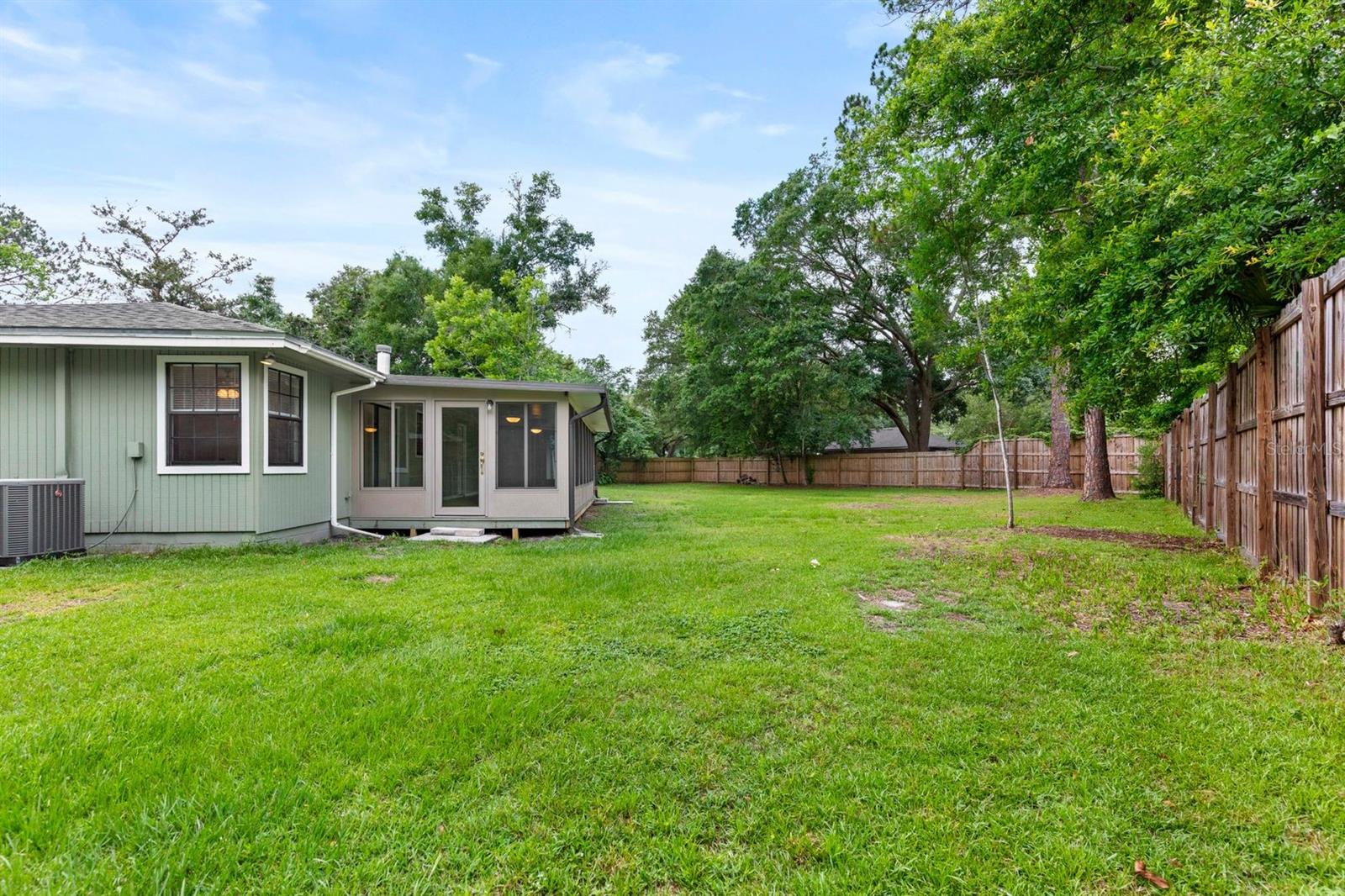 Image 21 of 23 For 2550 54th Boulevard