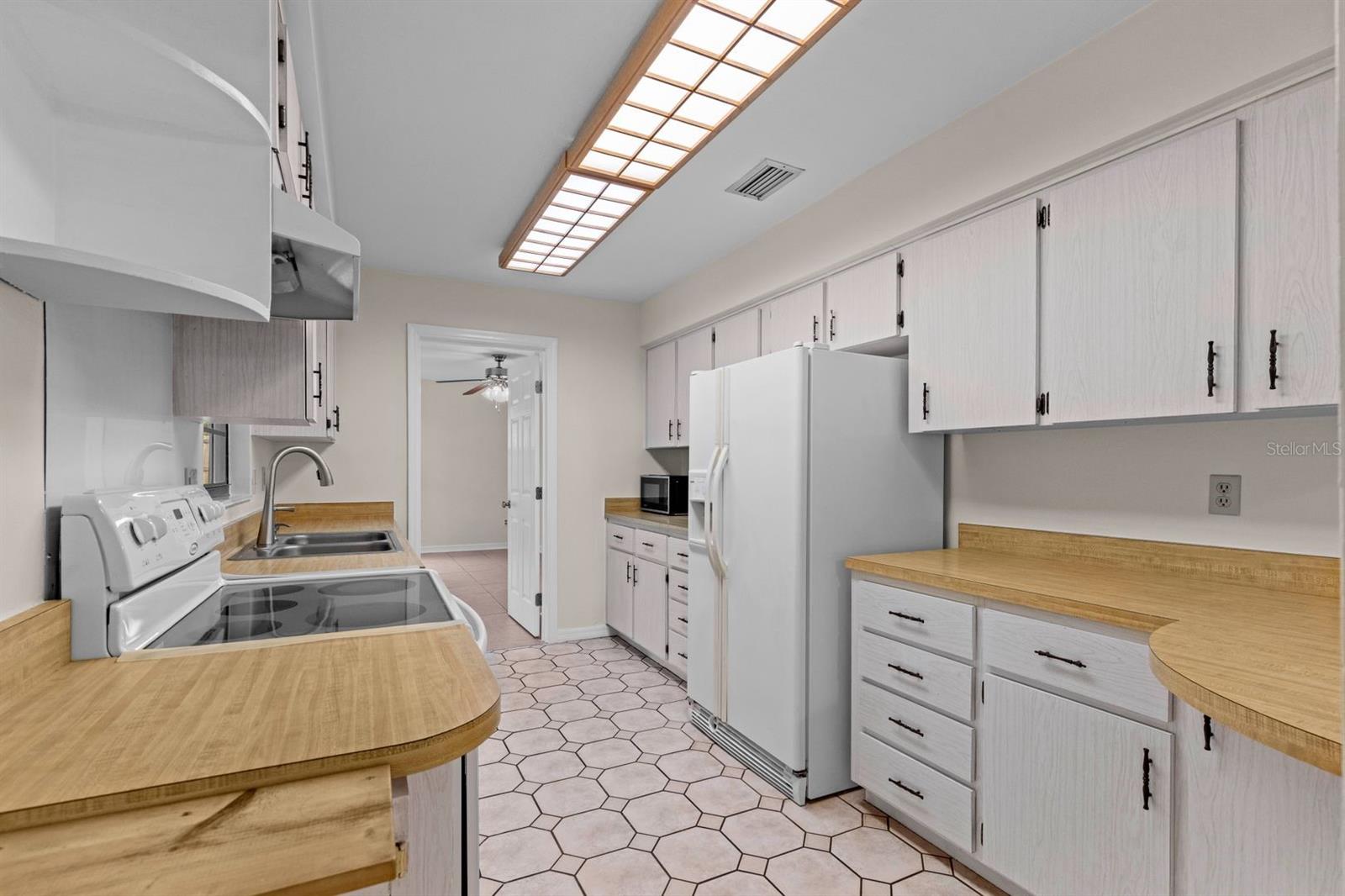 Image 5 of 23 For 2550 54th Boulevard