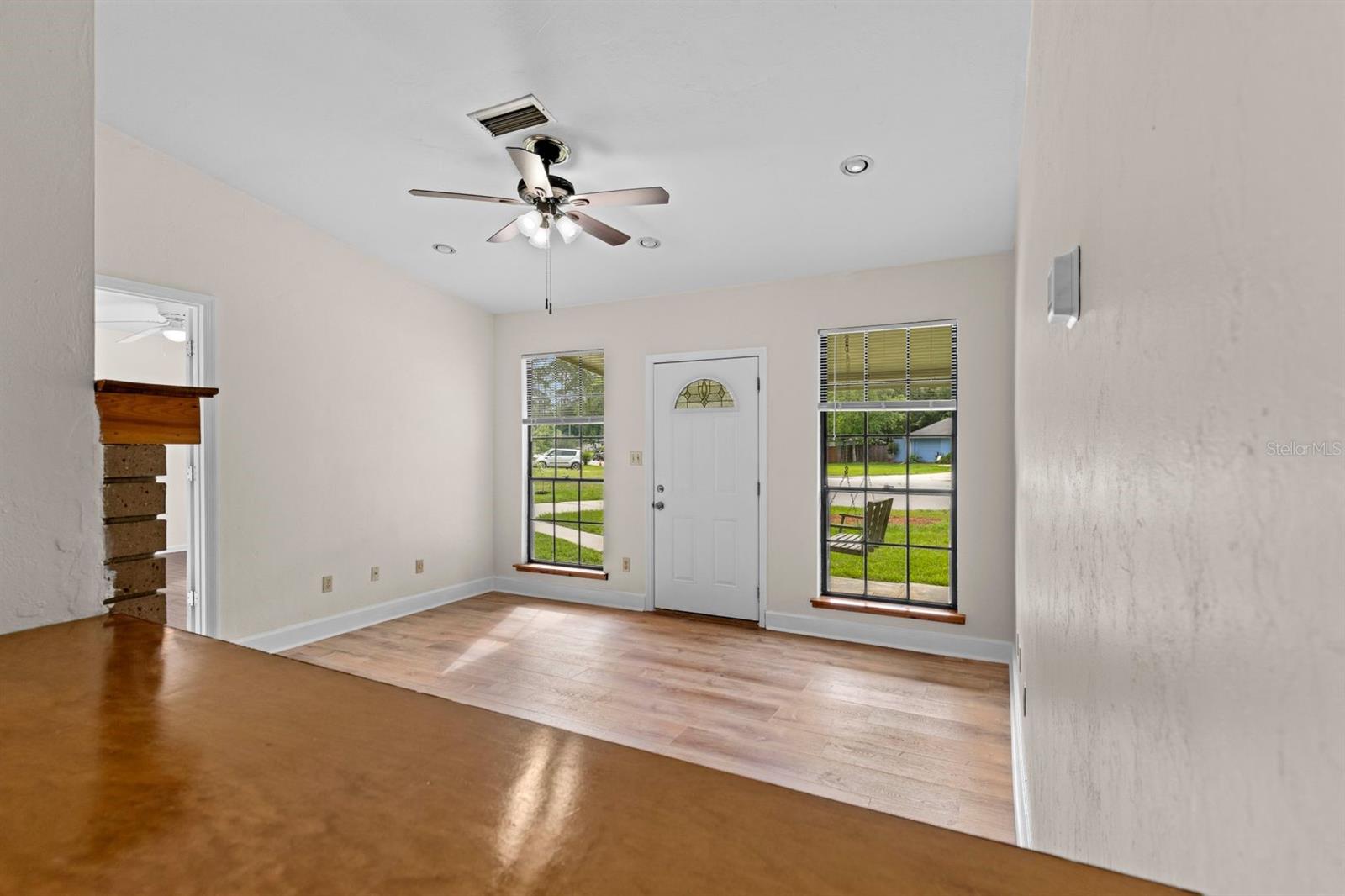 Image 9 of 23 For 2550 54th Boulevard