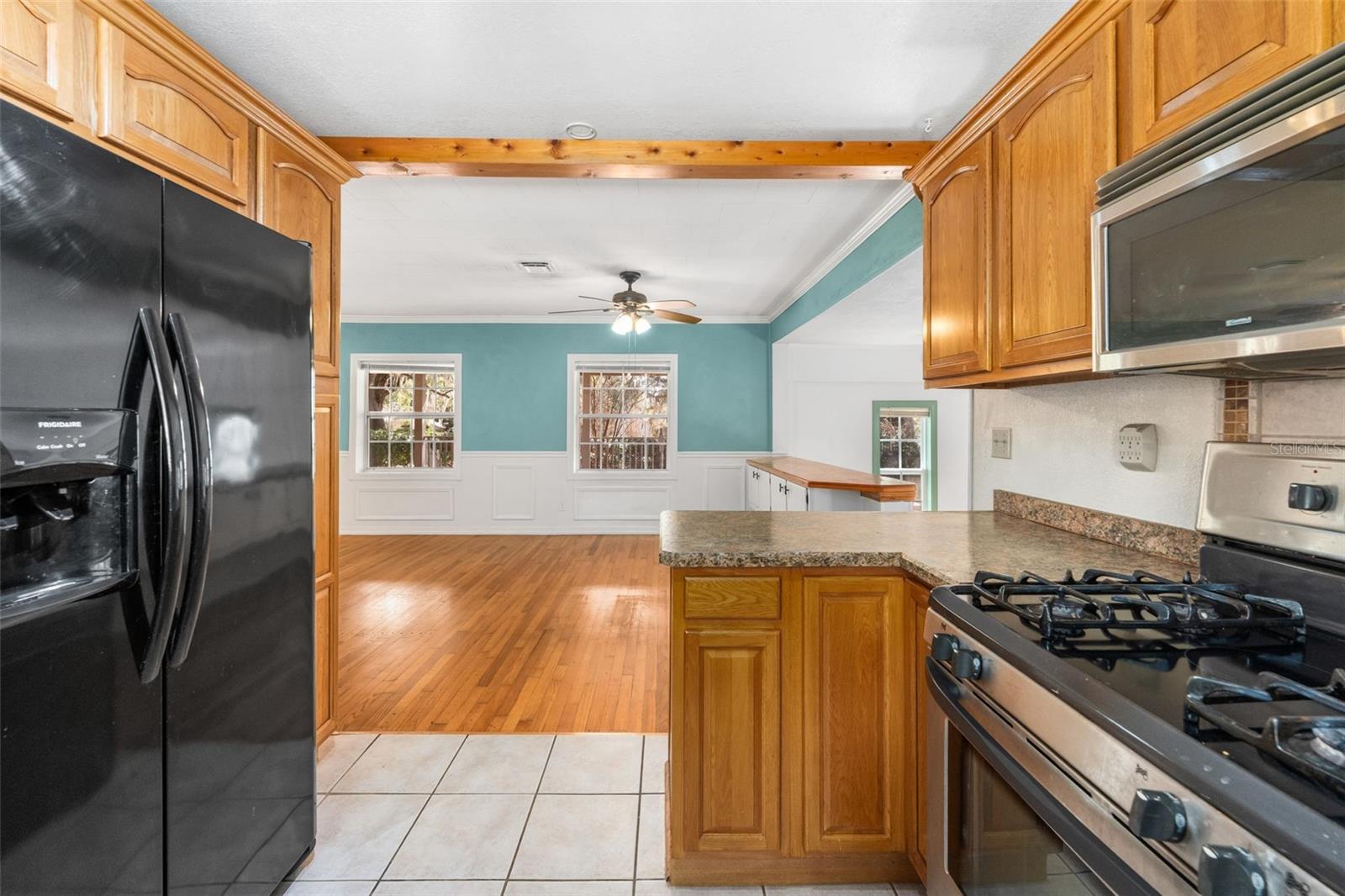 Image 12 of 52 For 19651 50th Street