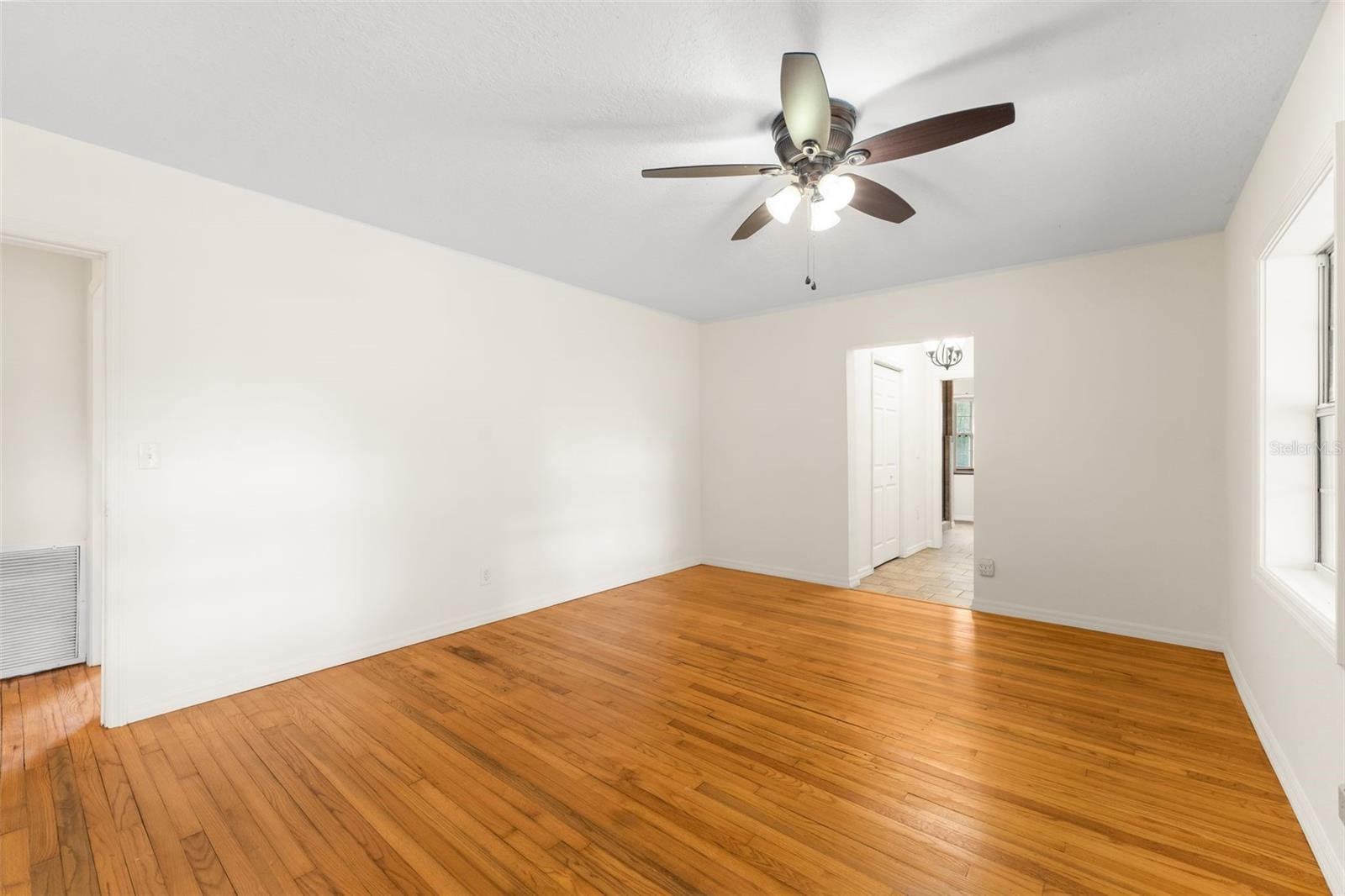 Image 14 of 52 For 19651 50th Street