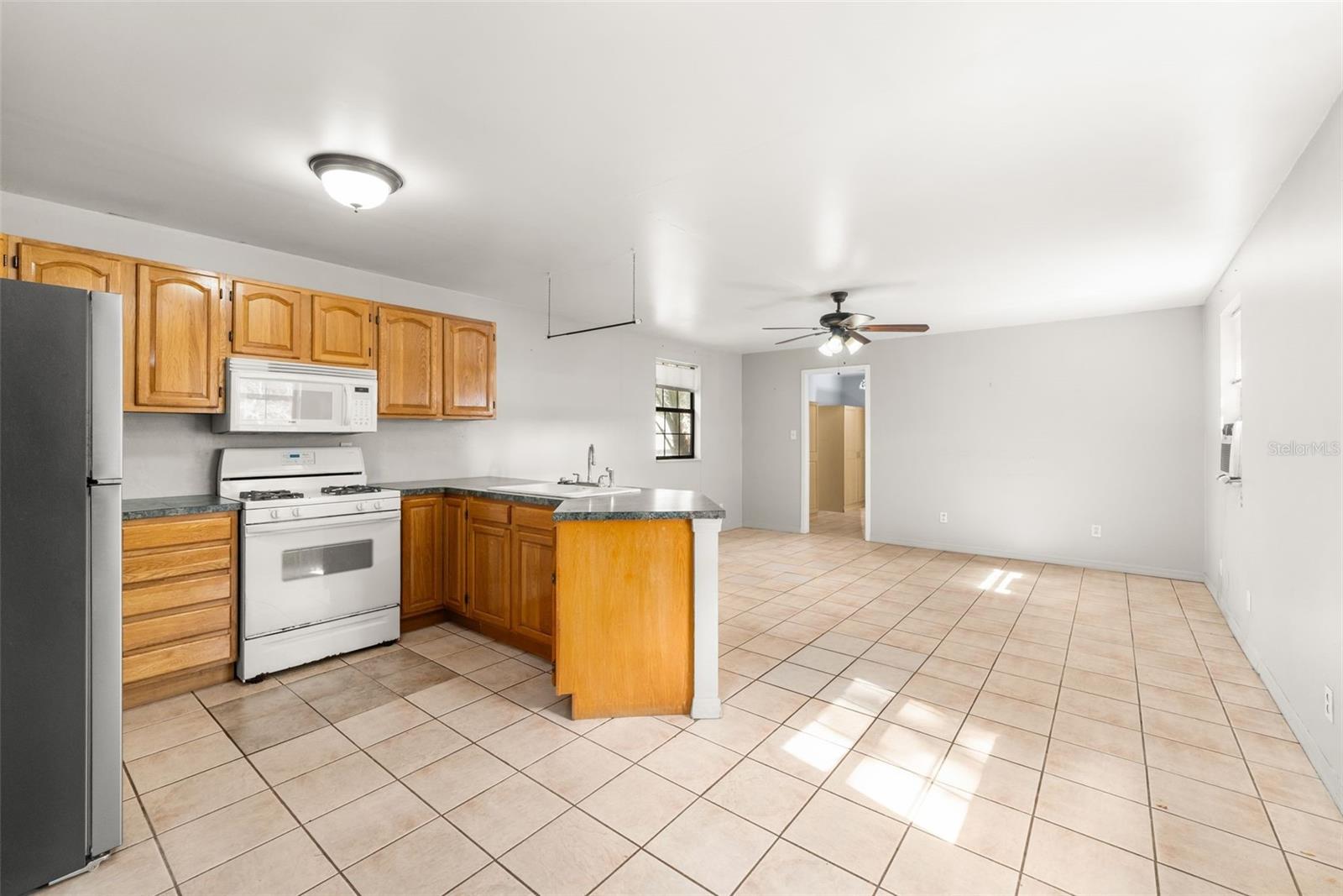 Image 32 of 52 For 19651 50th Street