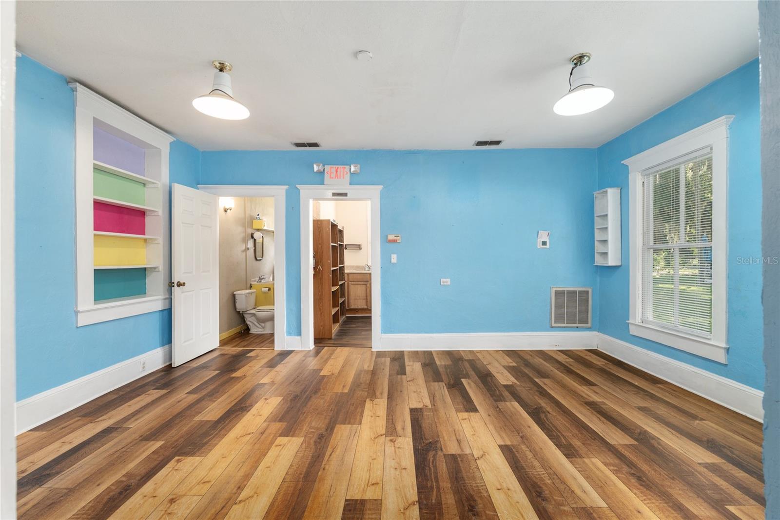 Image 25 of 64 For 5610 Avenue G