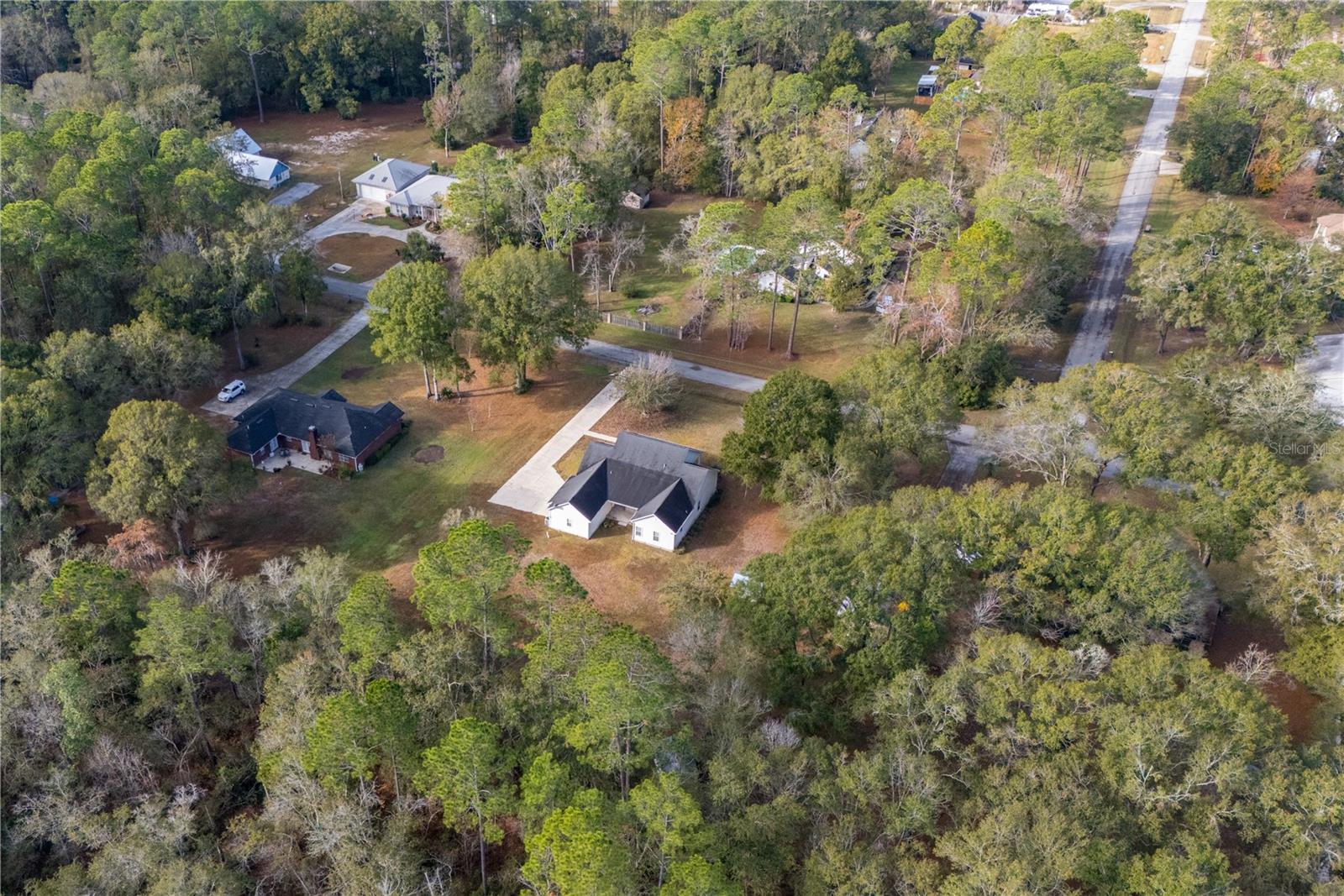 Image 40 of 87 For 15989 15 Place