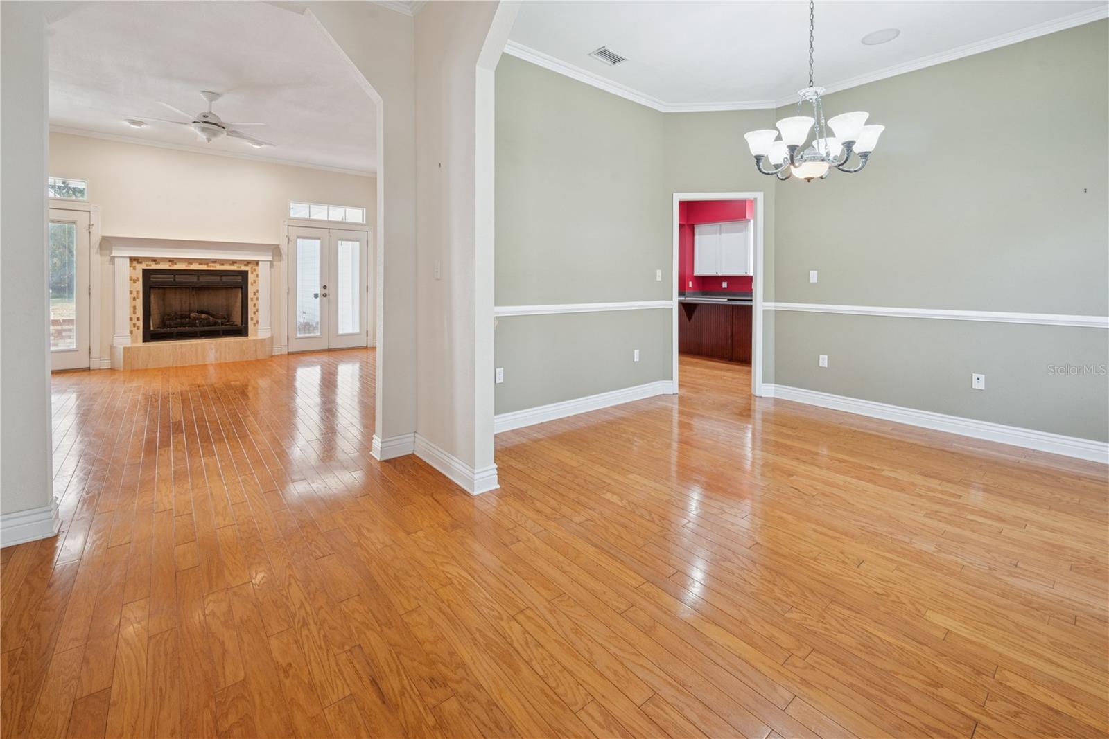 Image 43 of 87 For 15989 15 Place