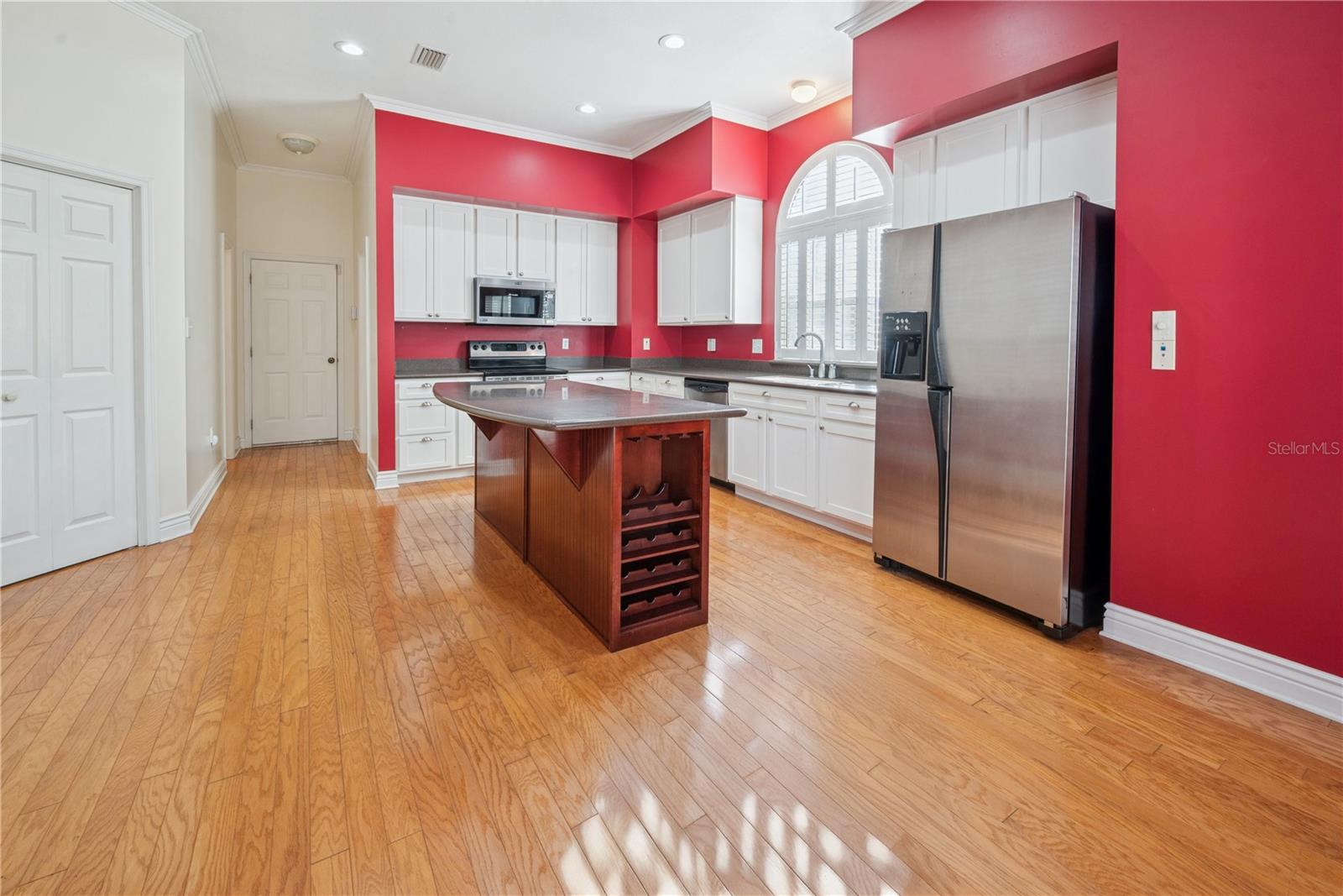 Image 58 of 87 For 15989 15 Place