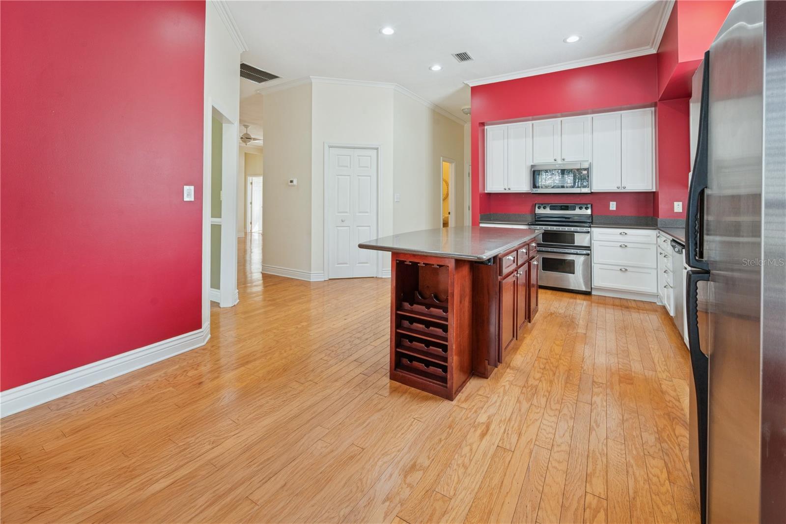 Image 59 of 87 For 15989 15 Place