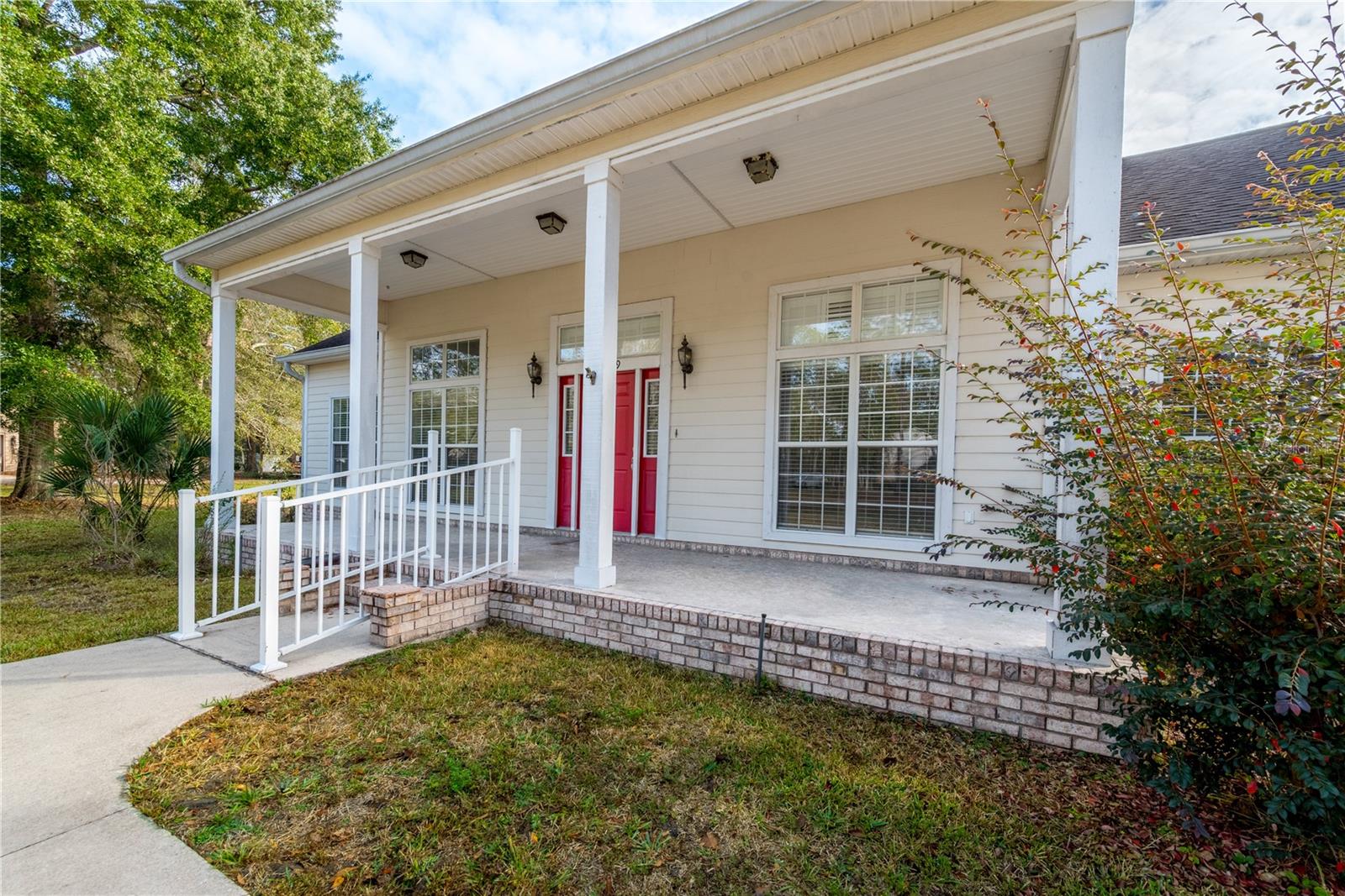 Image 7 of 87 For 15989 15 Place