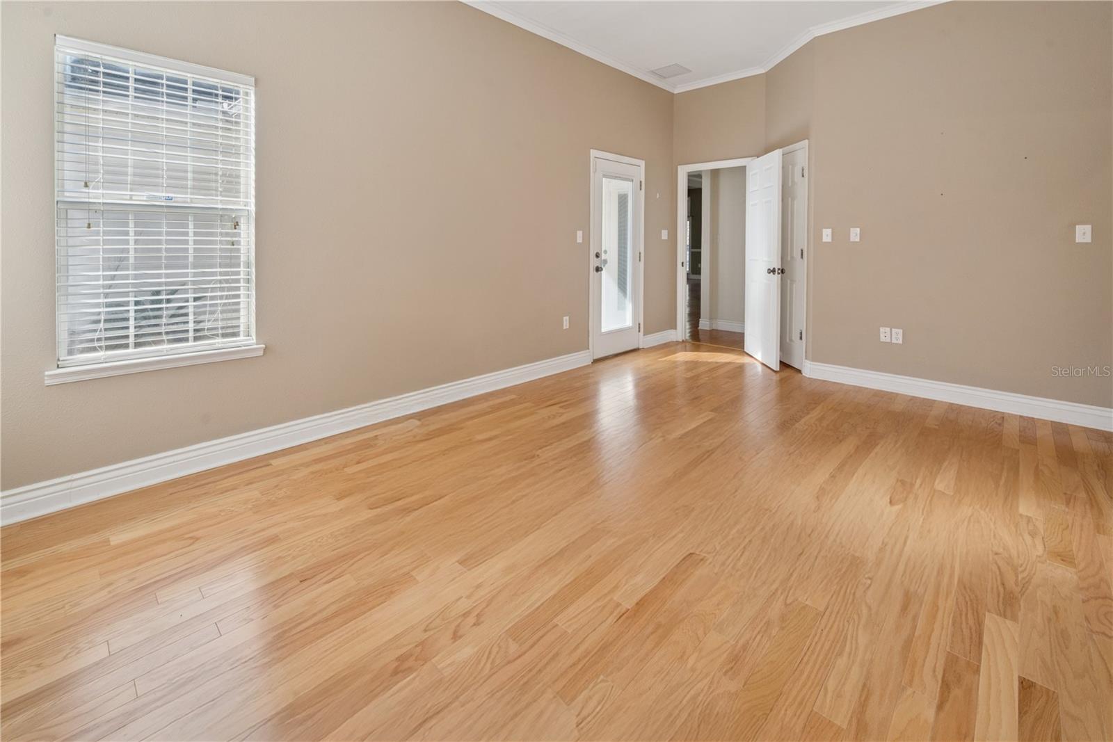 Image 82 of 87 For 15989 15 Place