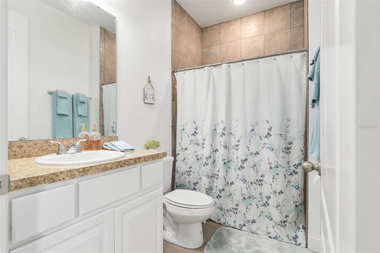 Image 28 of 53 For 5419 215 Terrace