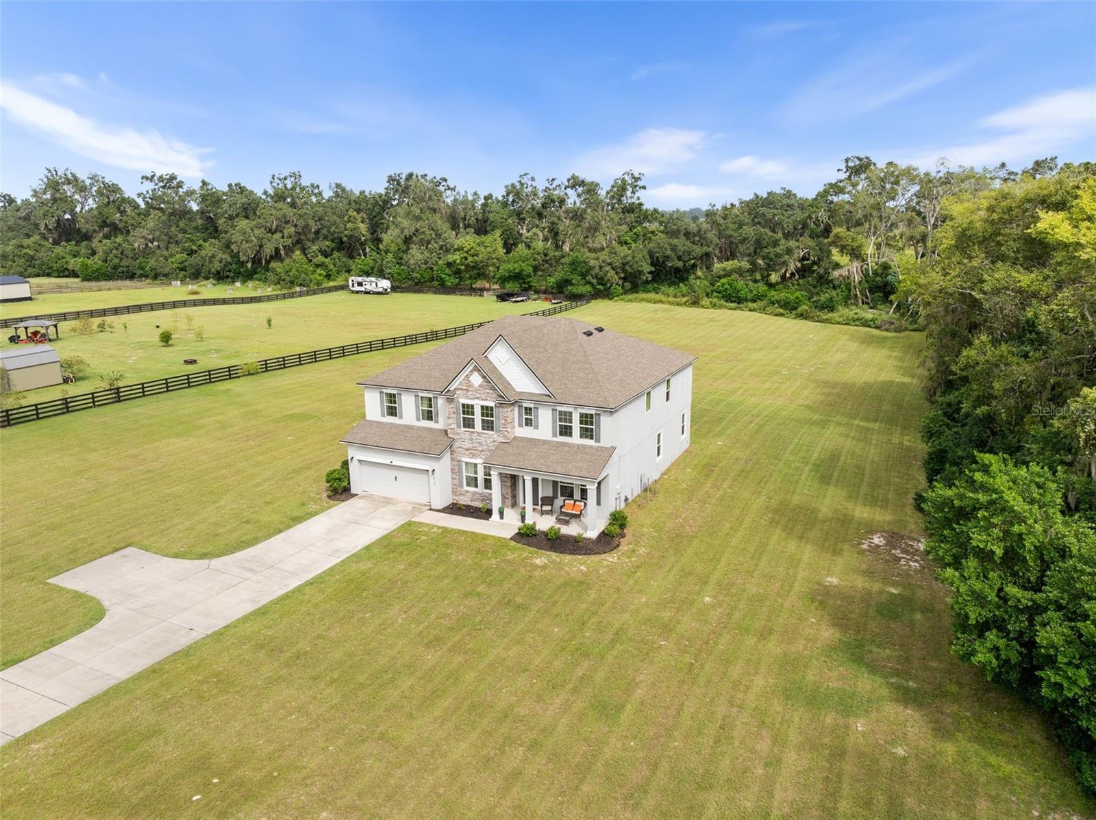 Image 5 of 53 For 5419 215 Terrace