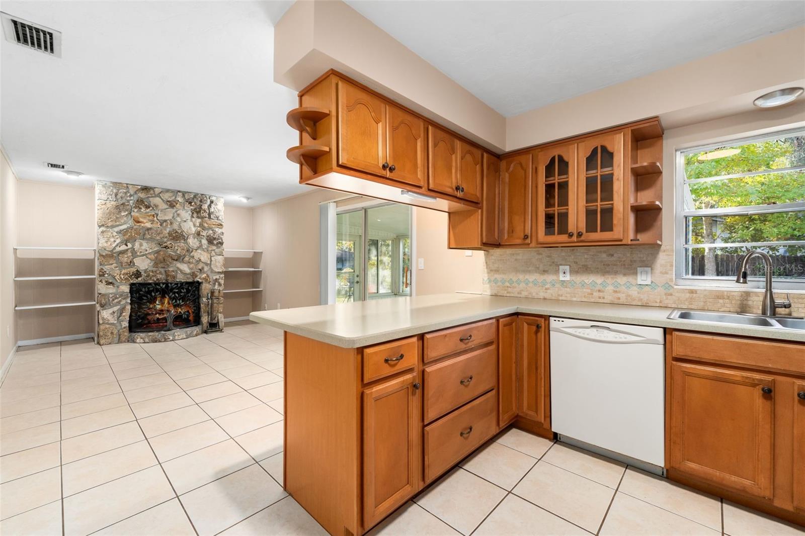 Image 9 of 31 For 2903 62nd Avenue