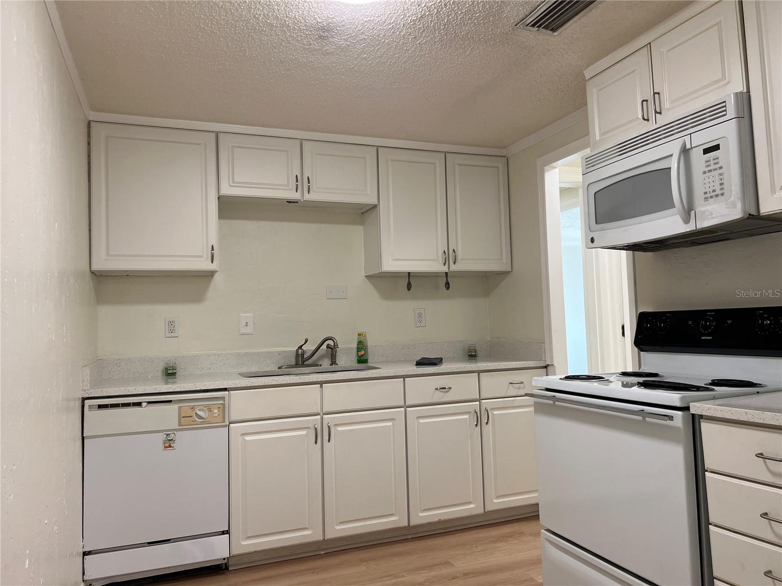 Image 7 of 20 For 2490 14th Drive 40