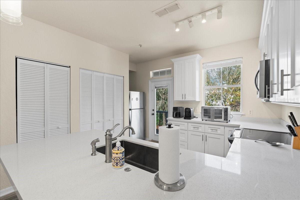 Image 10 of 42 For 621 10th Street 204