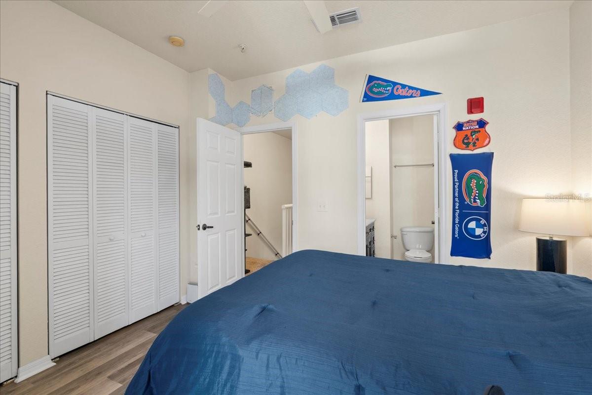 Image 24 of 42 For 621 10th Street 204