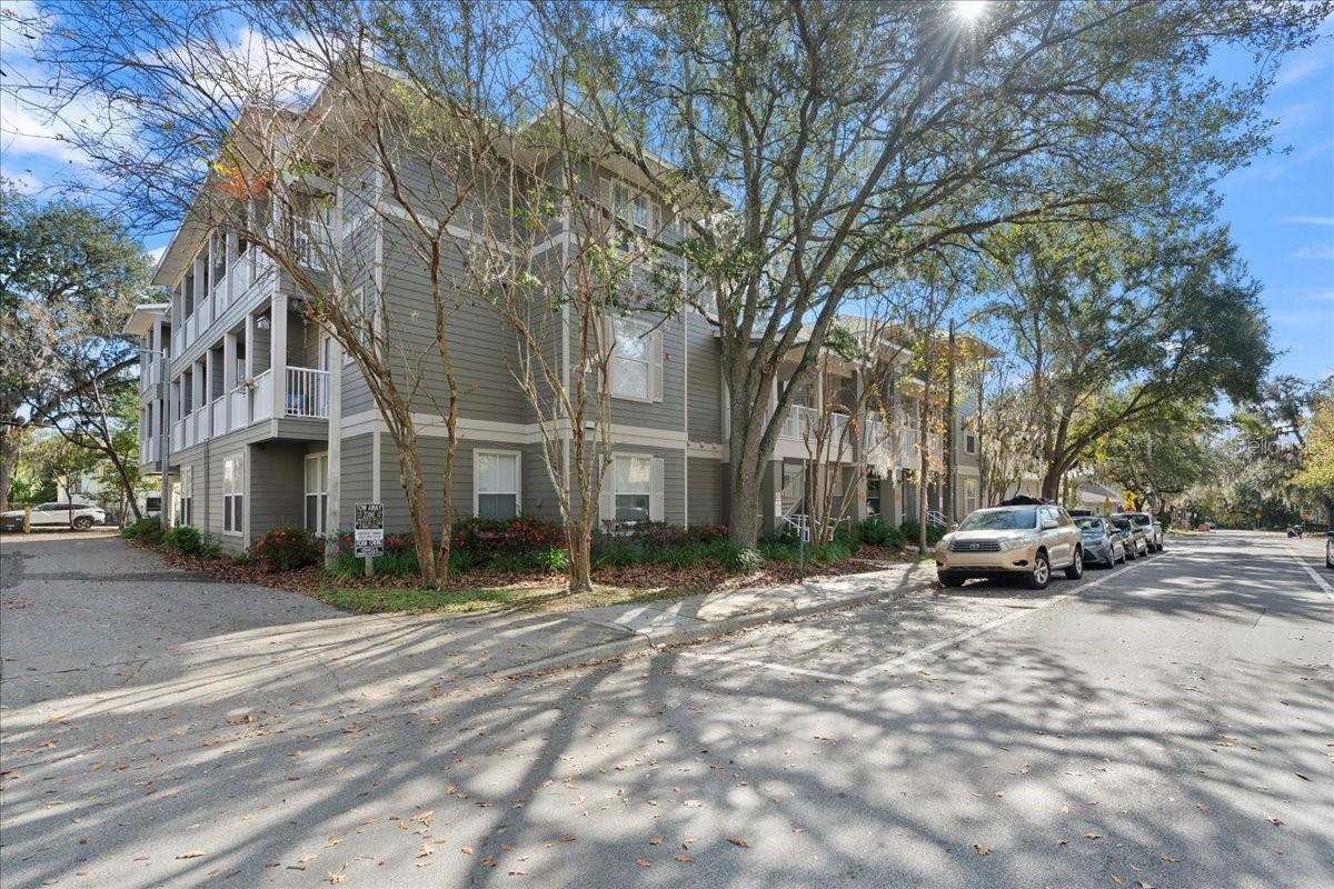 Image 38 of 42 For 621 10th Street 204