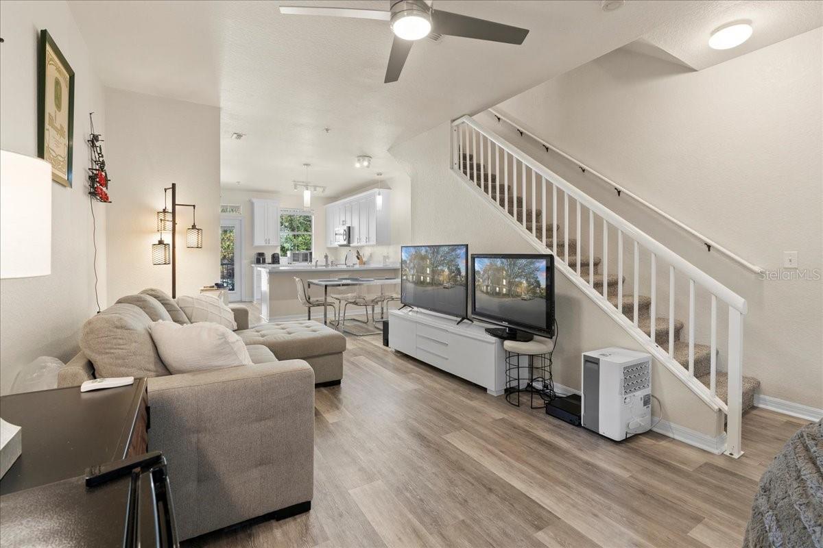 Image 5 of 42 For 621 10th Street 204