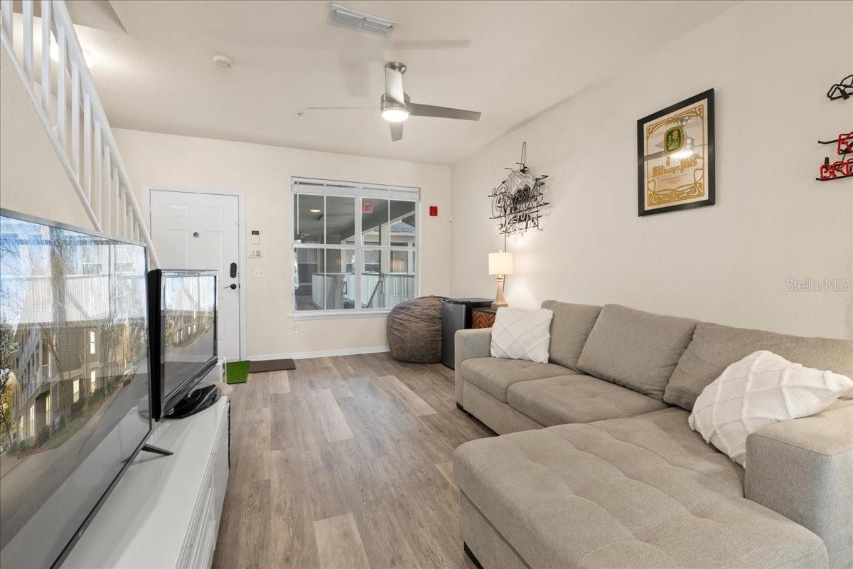 Image 6 of 42 For 621 10th Street 204