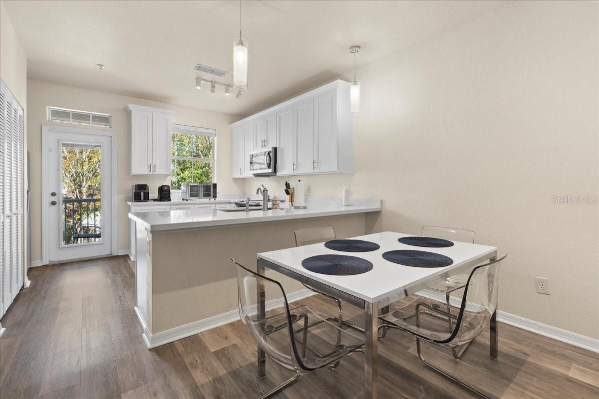 Image 8 of 42 For 621 10th Street 204