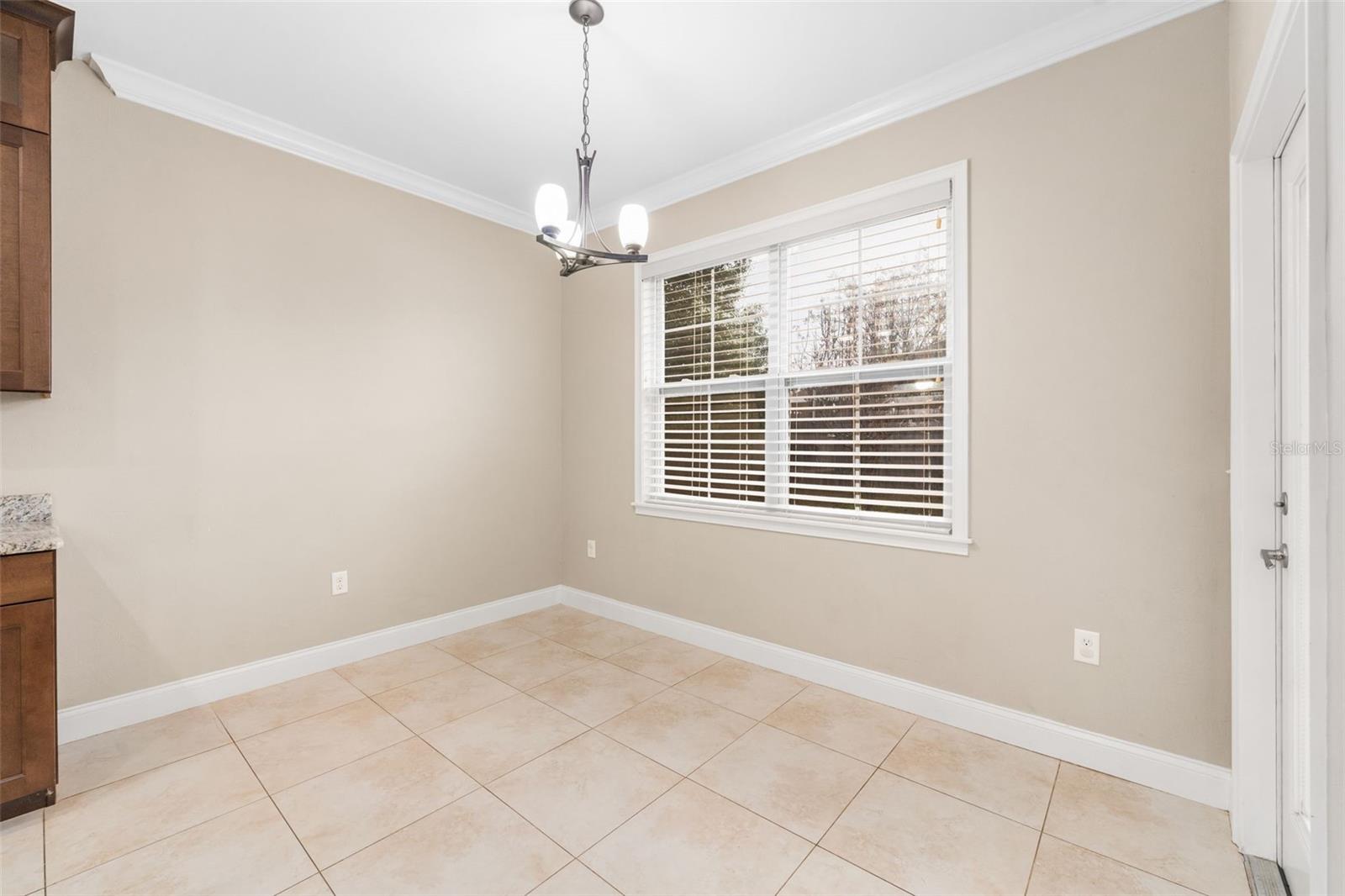 Image 13 of 32 For 16617 194th Street