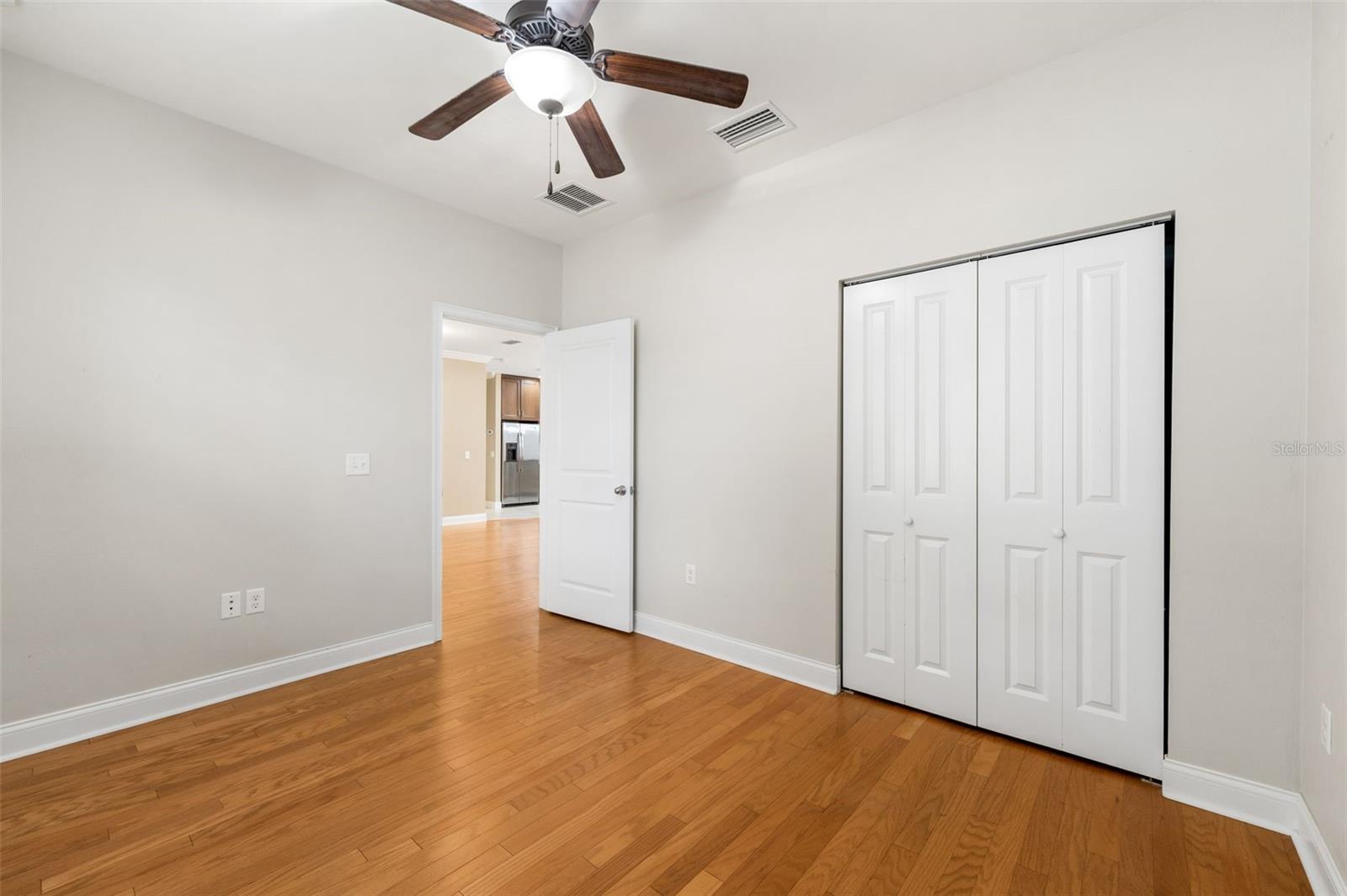 Image 23 of 32 For 16617 194th Street