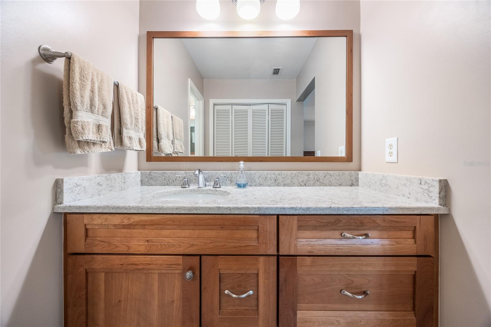 Image 26 of 54 For 5808 35th Way