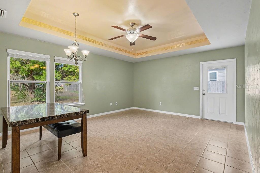 Image 17 of 32 For 15705 136 Terrace