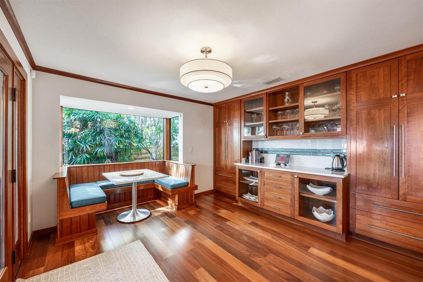 Image 10 of 100 For 12603 204 Terrace