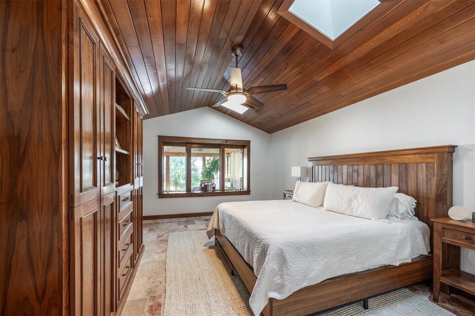 Image 13 of 100 For 12603 204 Terrace