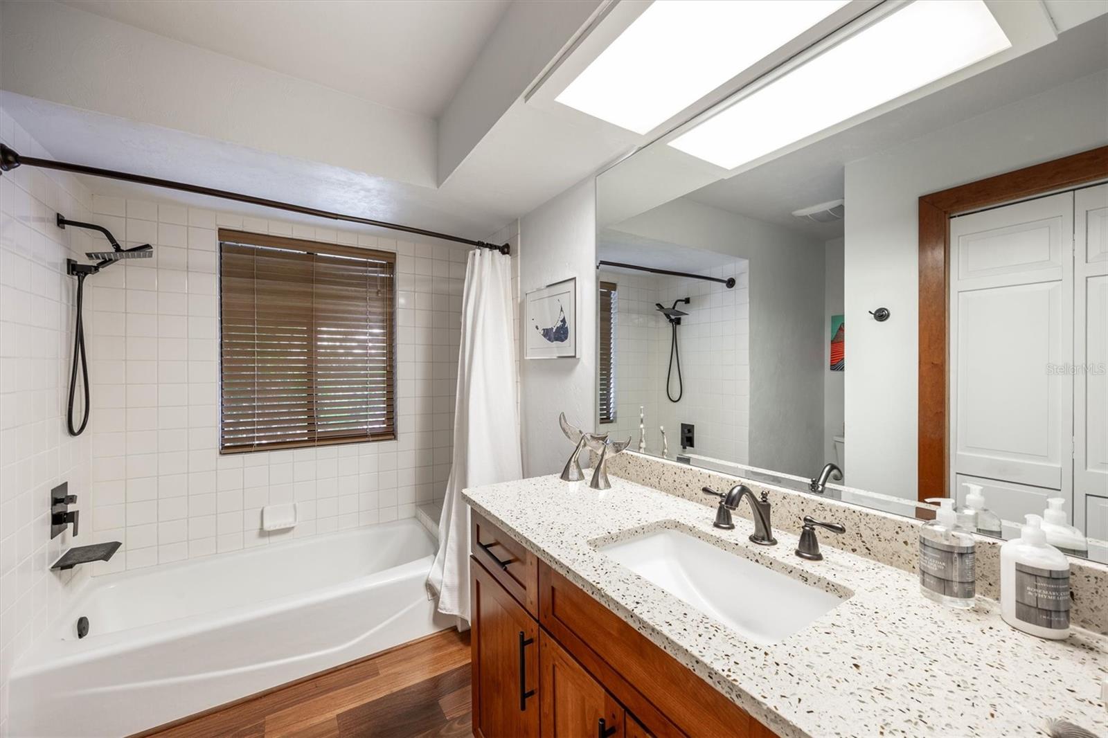 Image 36 of 100 For 12603 204 Terrace