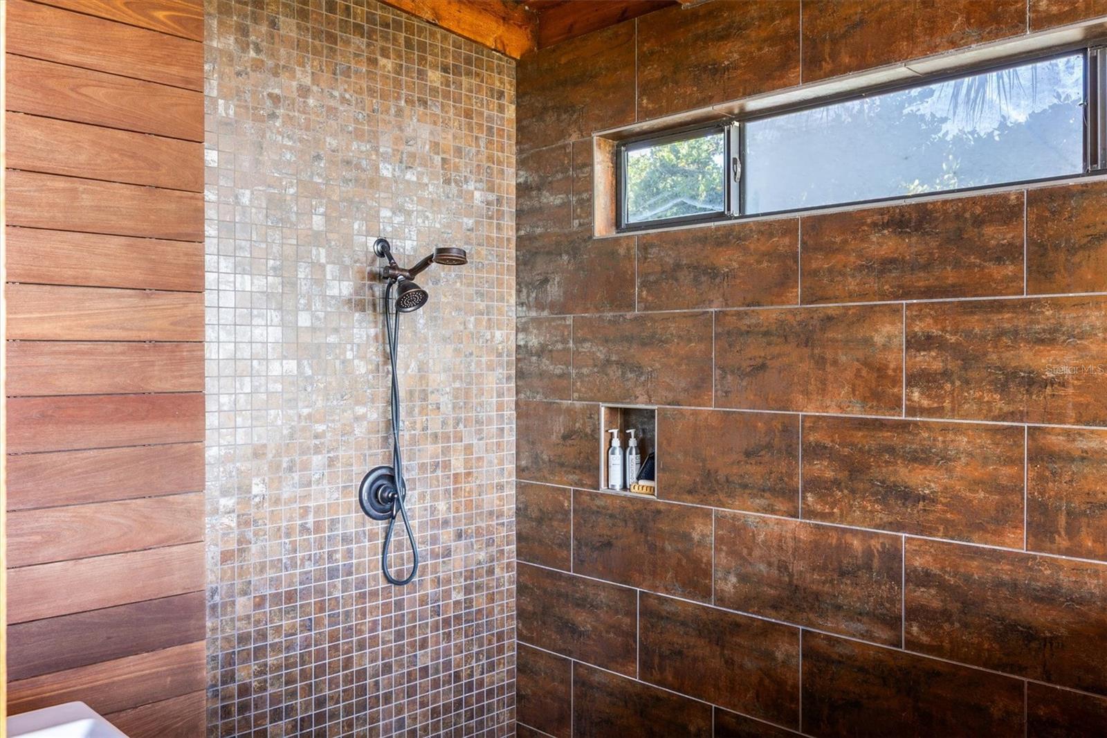 Image 50 of 100 For 12603 204 Terrace