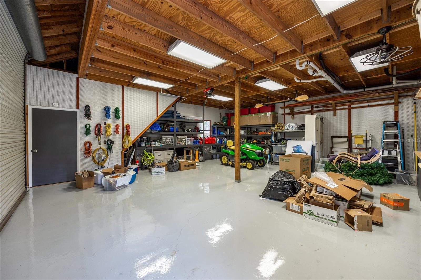 Image 68 of 100 For 12603 204 Terrace