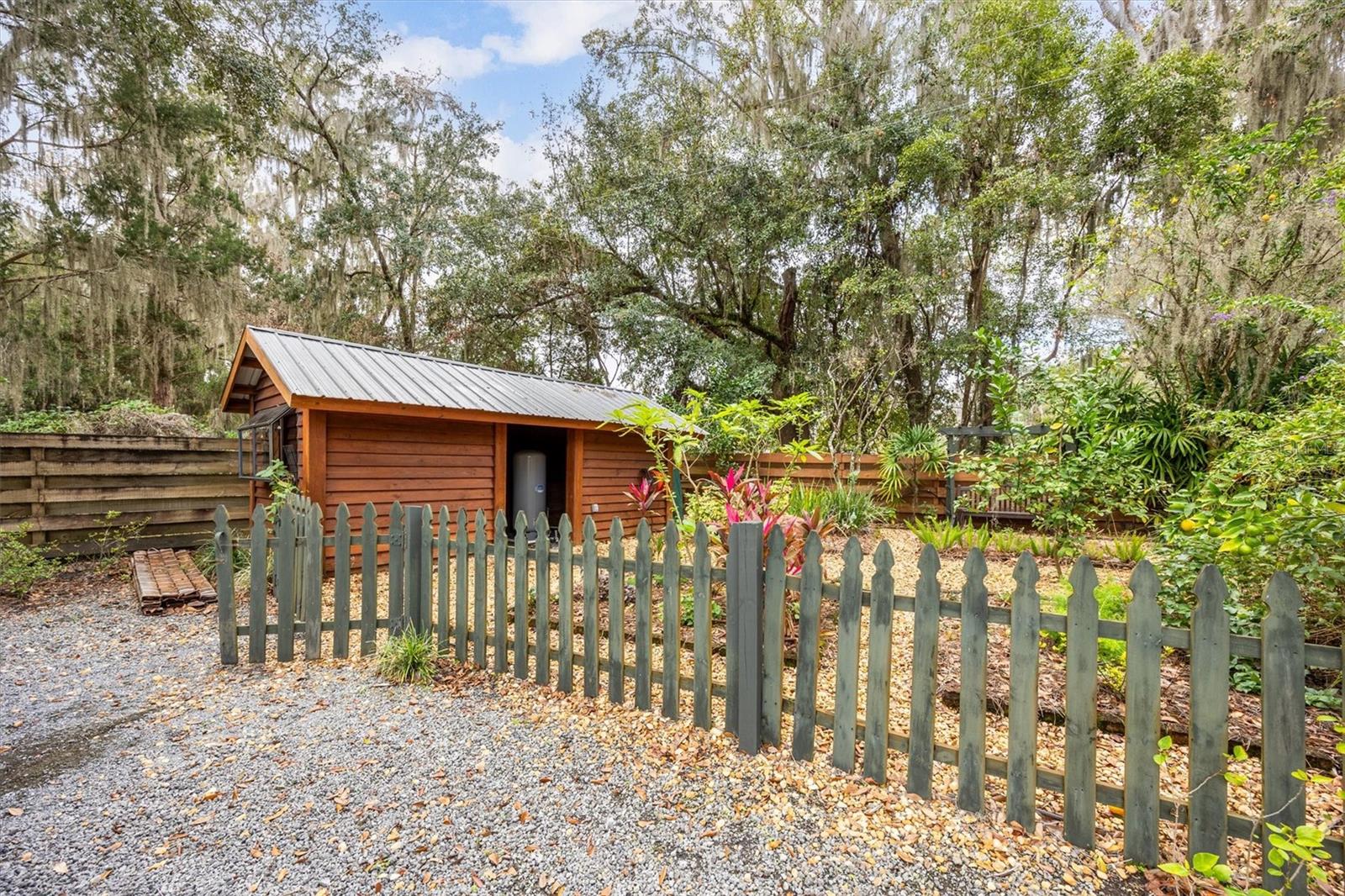 Image 79 of 100 For 12603 204 Terrace