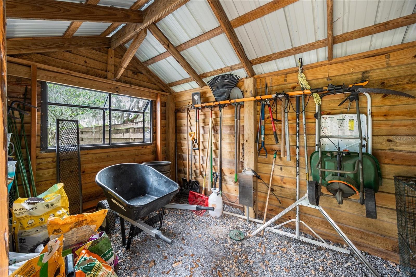 Image 81 of 100 For 12603 204 Terrace