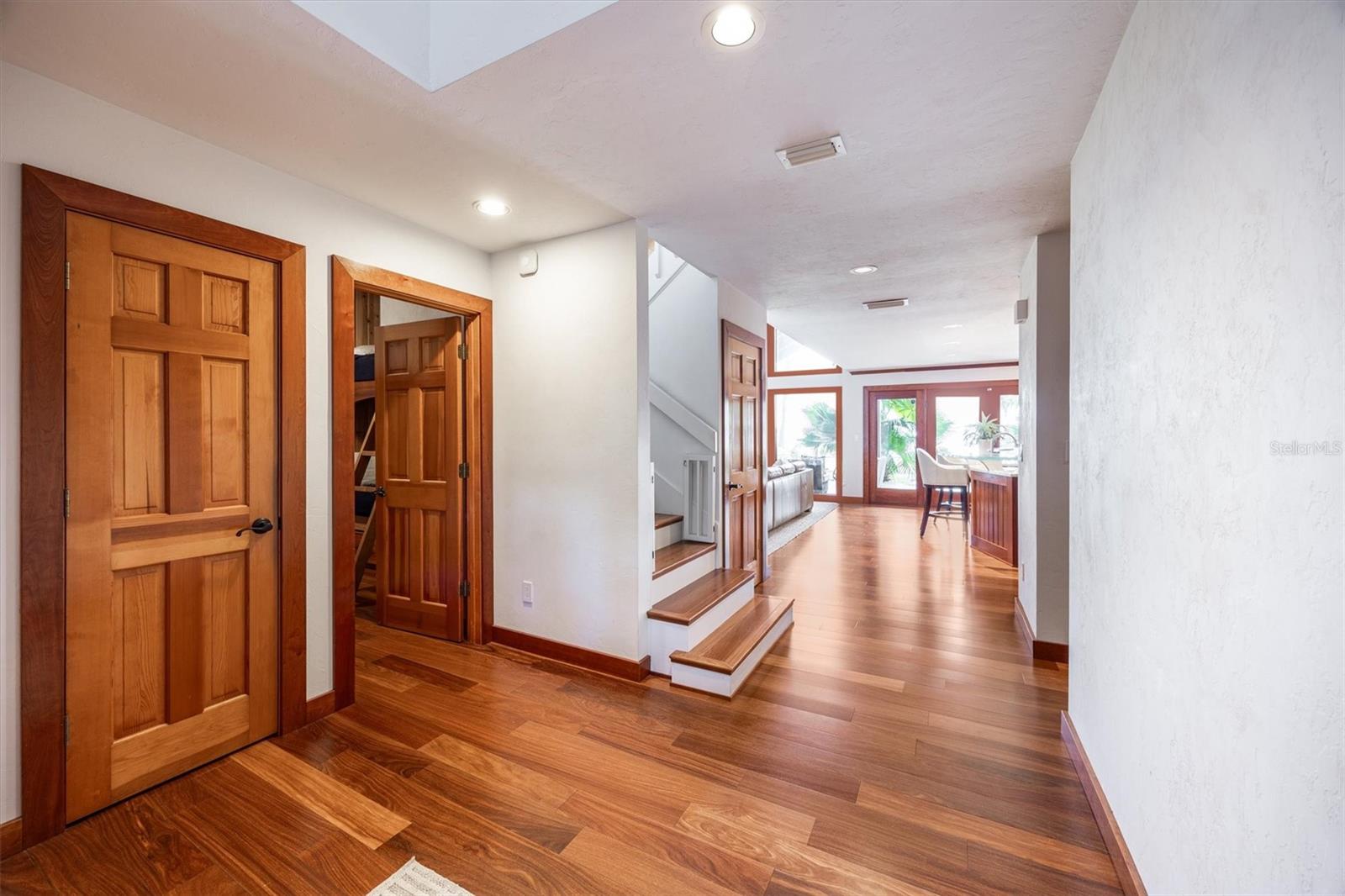 Image 96 of 100 For 12603 204 Terrace